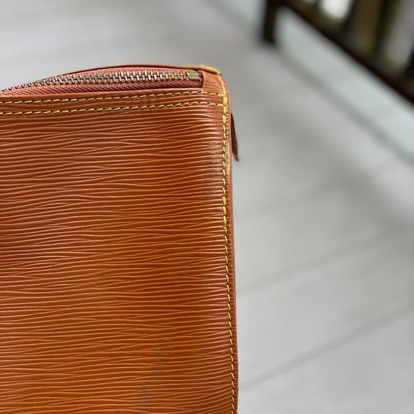 Louis Vuitton LV Boston Bag Keepall 50 Light Brown Epi - Picture 13 of 16